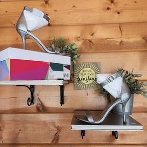 Katy Perry 💜 NEW The Melly Caviar Silver Metallic Open Toe Pump Heel Strappy 9M